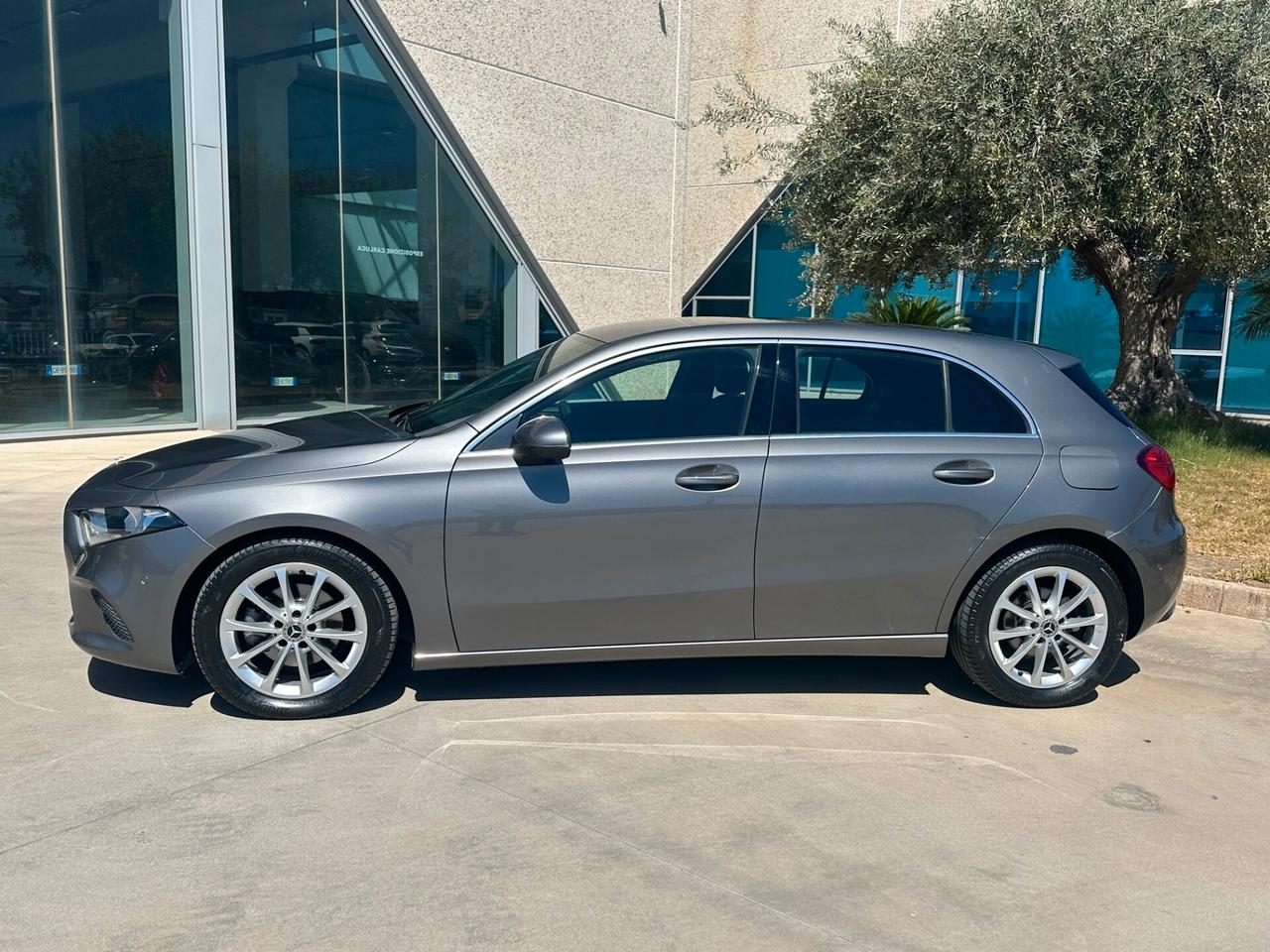 Mercedes-Benz A 180 d Sport auto offerta T-Stock prezzo imperdibile