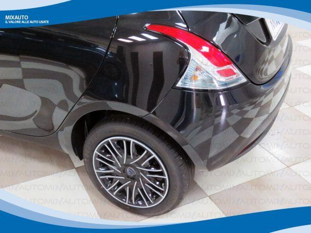 LANCIA Ypsilon Hybrid 1.0 FireFly 70cv 5 Porte Gold EU6 KM Ø