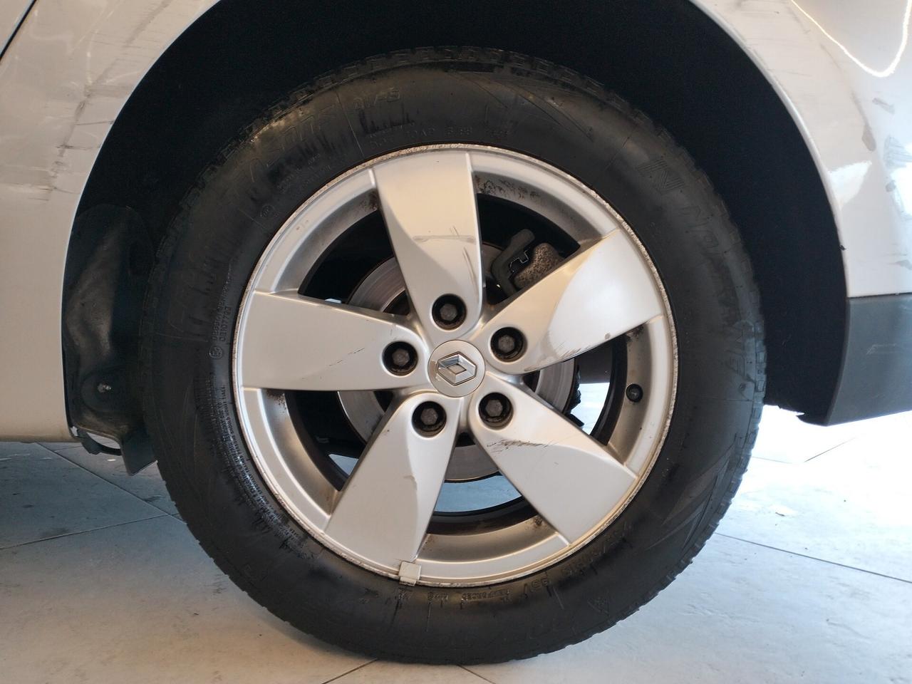 Renault Scenic Scénic X-Mod 1.5 dCi 110CV Attractive