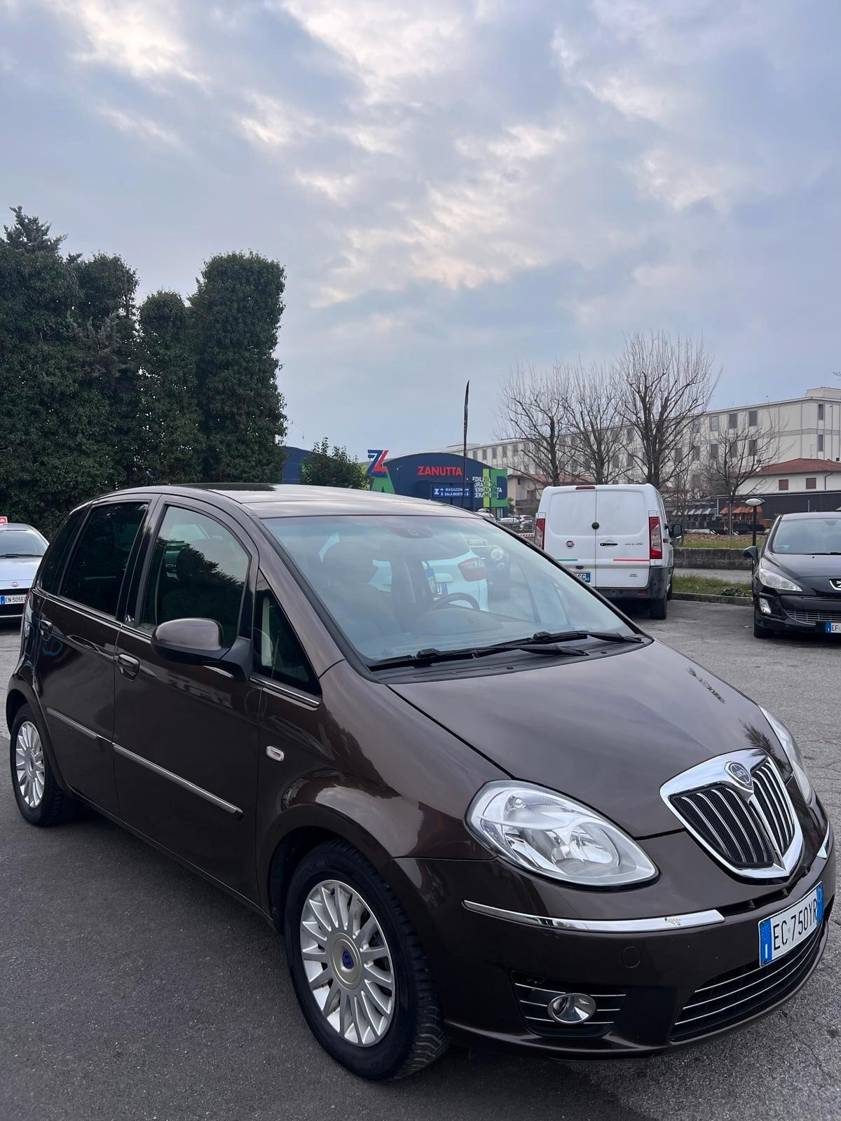 Lancia MUSA 1.4 16V EURO 5 Poltrona Frau