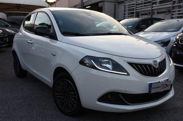 LANCIA Ypsilon 1.0 FireFly 5 p. S&S Hybrid Gold **5 POSTI**