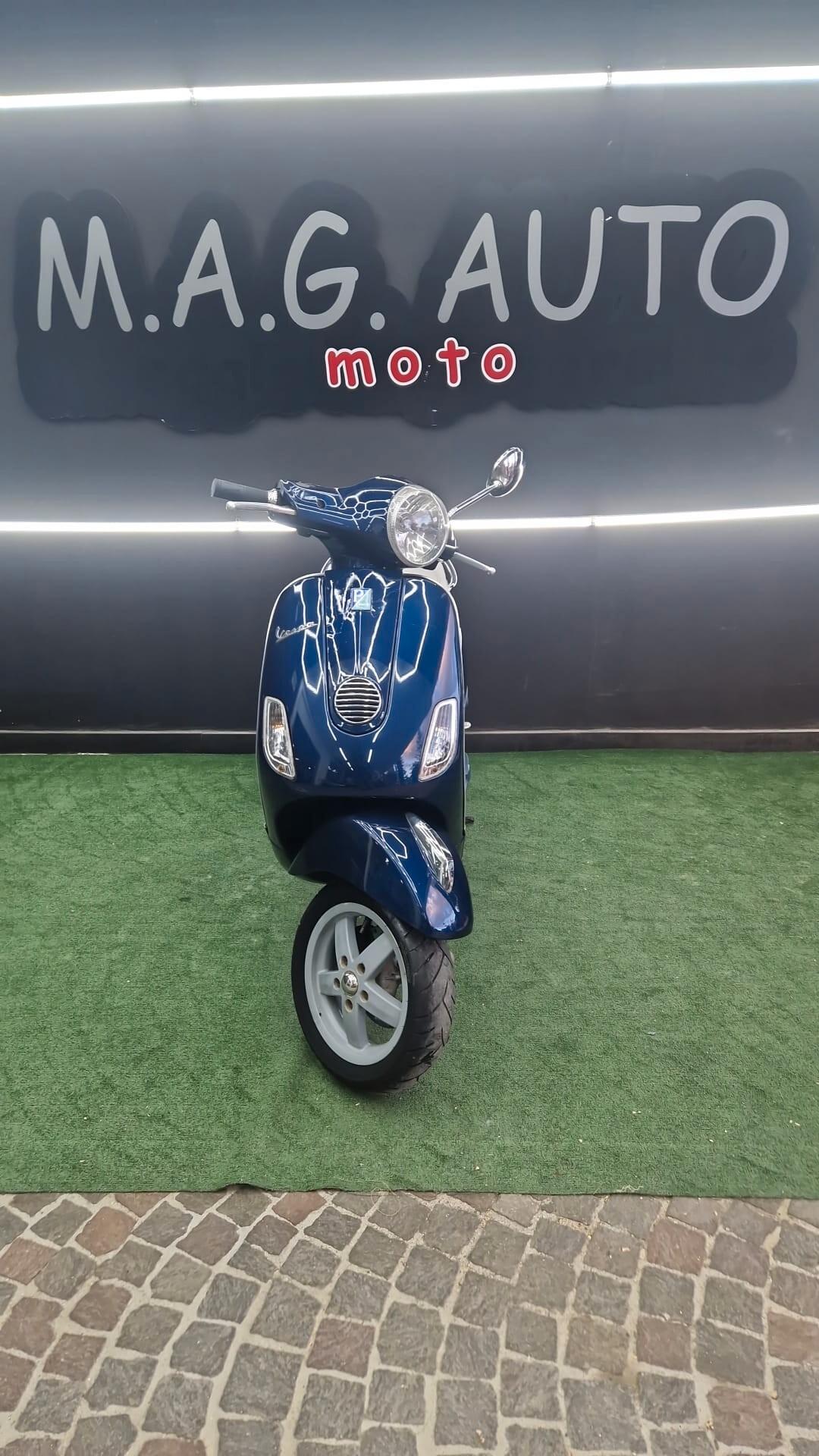 Piaggio Vespa 50 LX