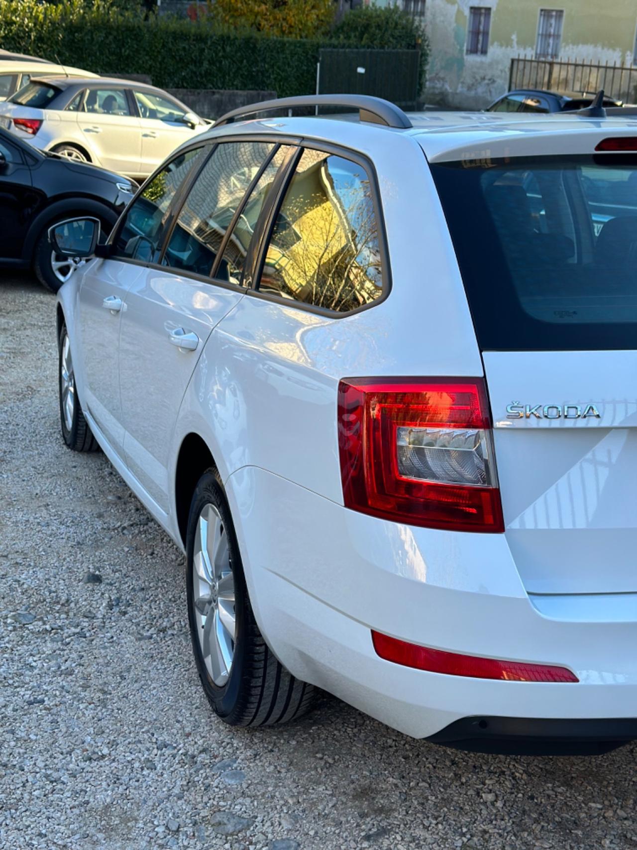 Skoda OCTAVIA 1.6 TDI CR 110 CV DSG OTTIME CONDIZIONI