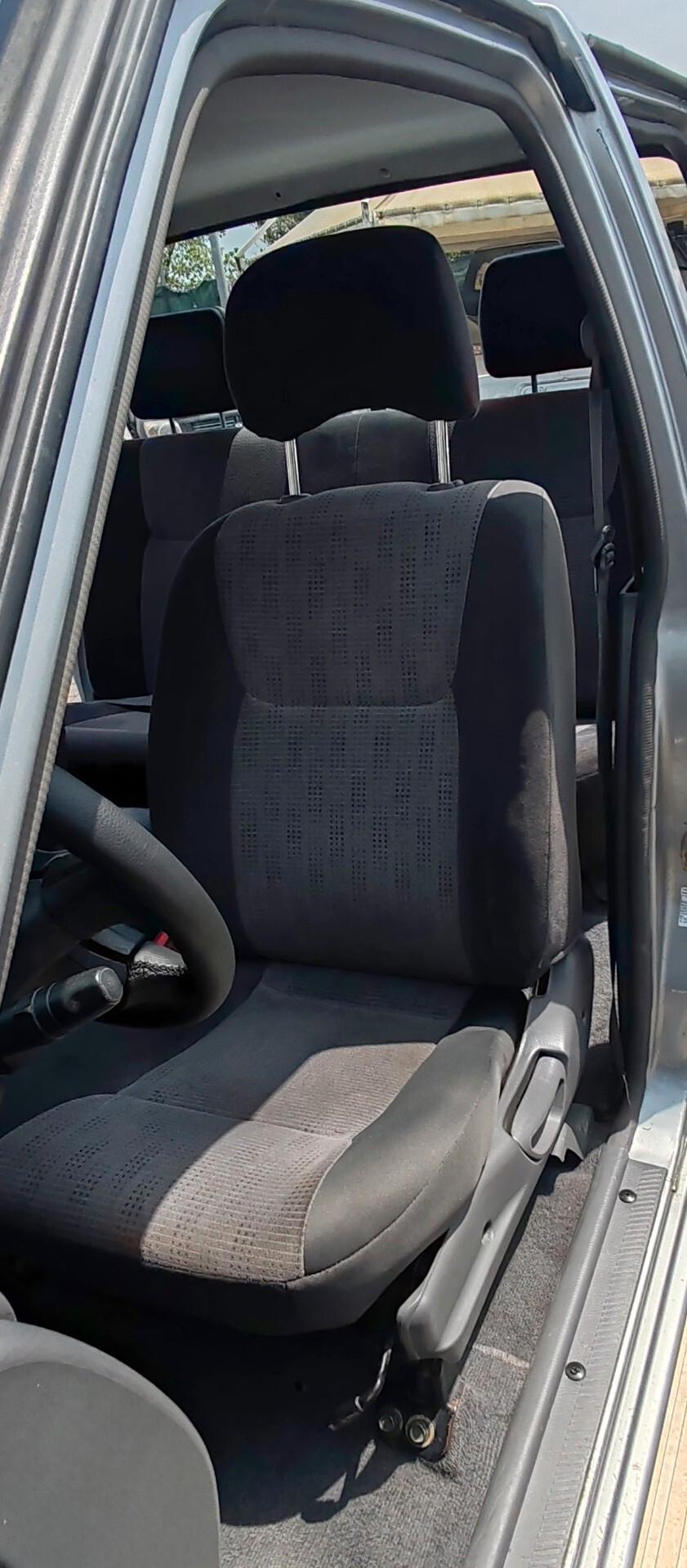 Nissan Navara Pick-up 2.5 TD 4 porte Double Cab