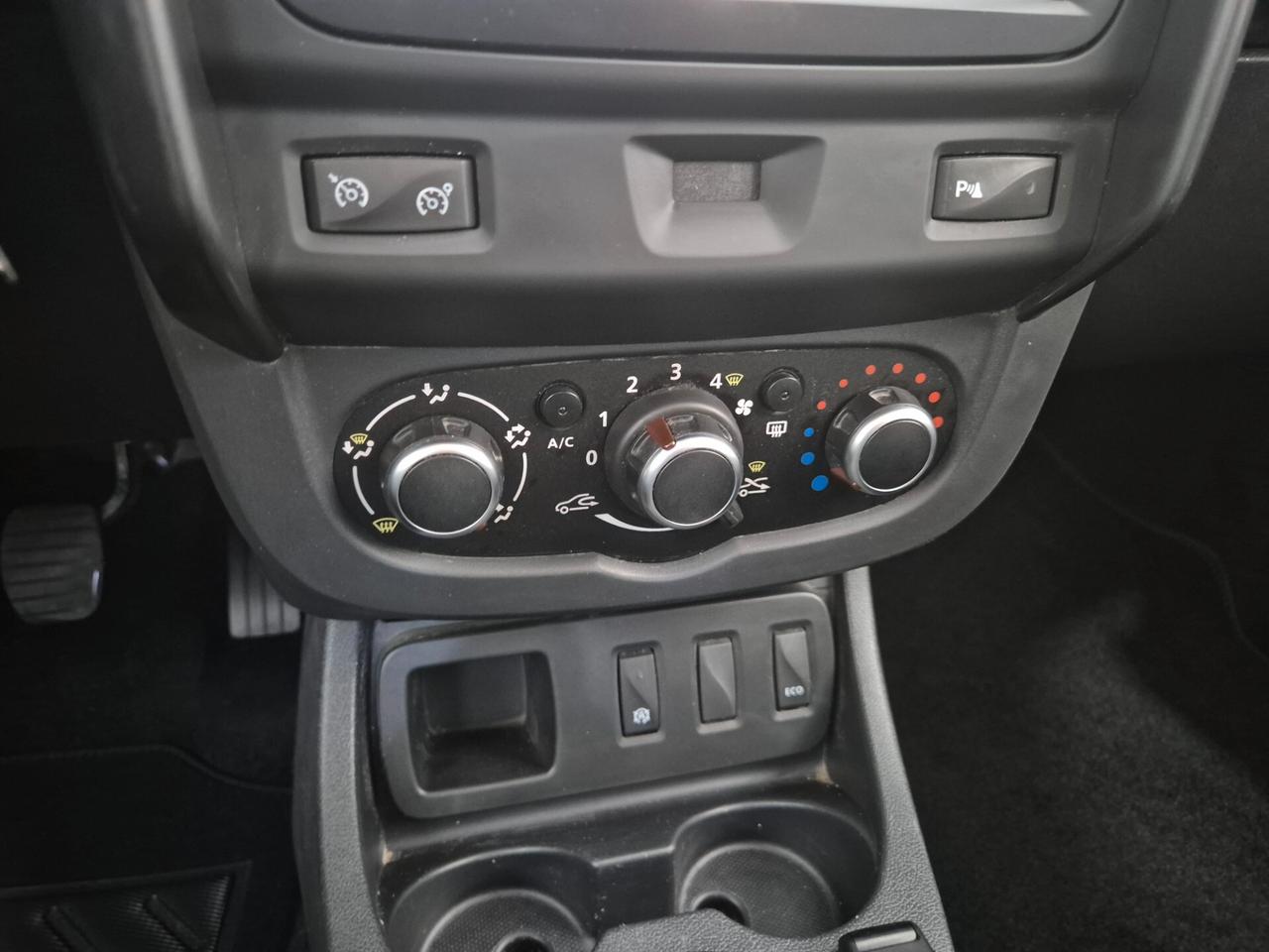 Dacia Duster 1.5 dCi Brave² 4x2 GANCIO TRAINO