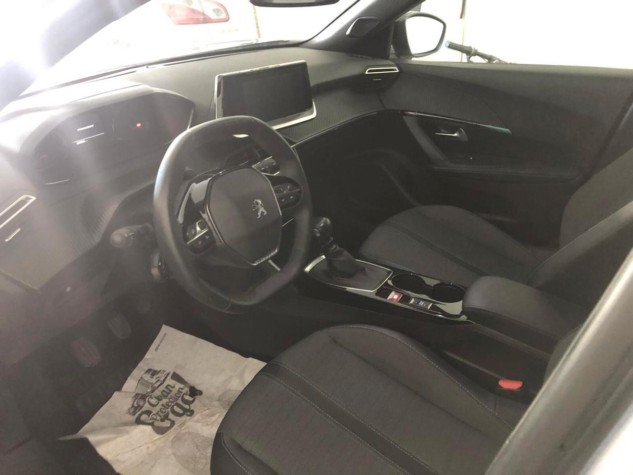 Peugeot 2008 PureTech 100 S&S Allure