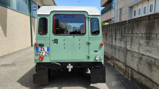 LAND ROVER Defender 90 2.2 TD4 N1 - PARI AL NUOVO