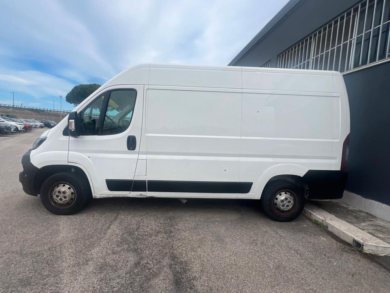 Peugeot Boxer 333 2.2 BlueHDi 140 S&S PC-TN Furgone