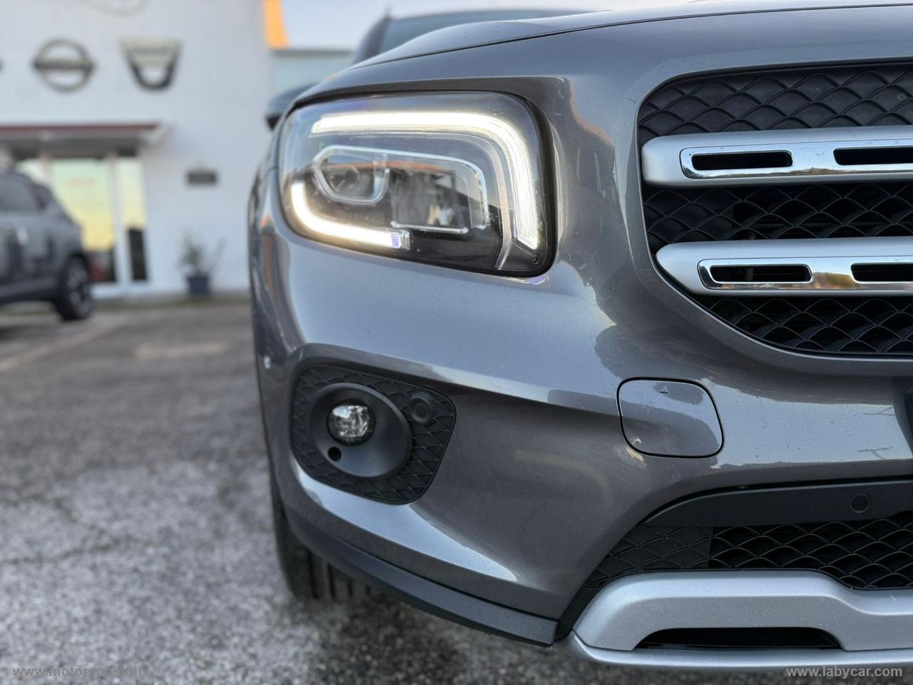 MERCEDES-BENZ GLB 180 d Automatic Business EXTRA DOPPIO TETTO PANORAMICO