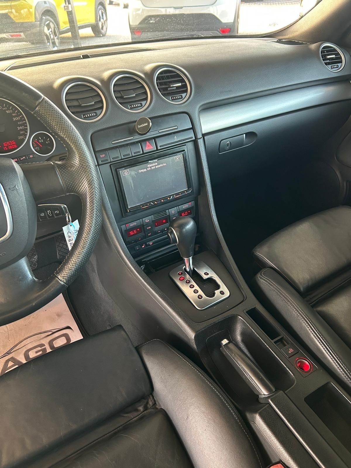 Audi A4 Cabriolet 2.0 16V TFSI