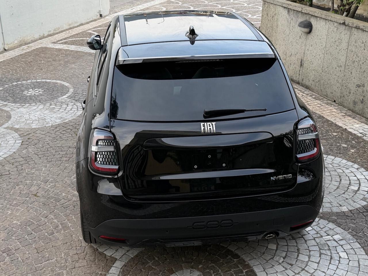 Fiat 600 Hybrid 110 CV DCT MHEV La Prima