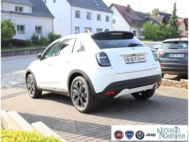 FIAT 600 Hybrid 110CV DCT6 MHEV La Prima NAVI / TELECAMERA