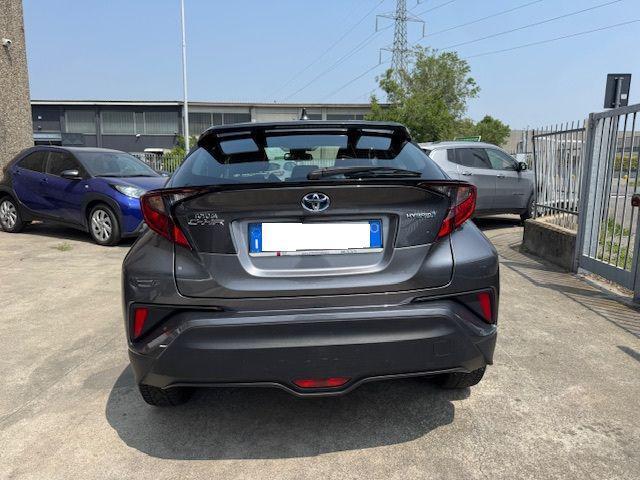 TOYOTA C-HR 1.8 Hybrid E-CVT Business