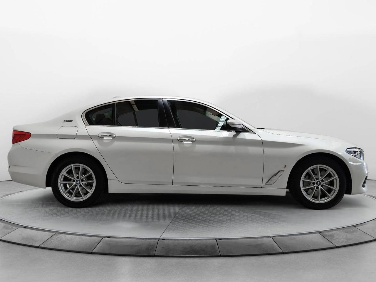 BMW Serie 5 530e Berlina Business