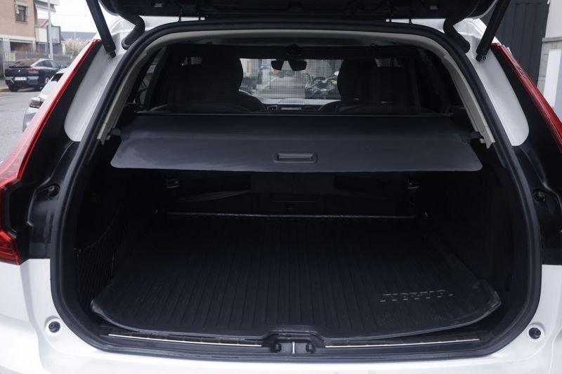 Volvo XC60 Volvo XC60 B4 (d) AWD automatico Plus Dark Unicoproprietario