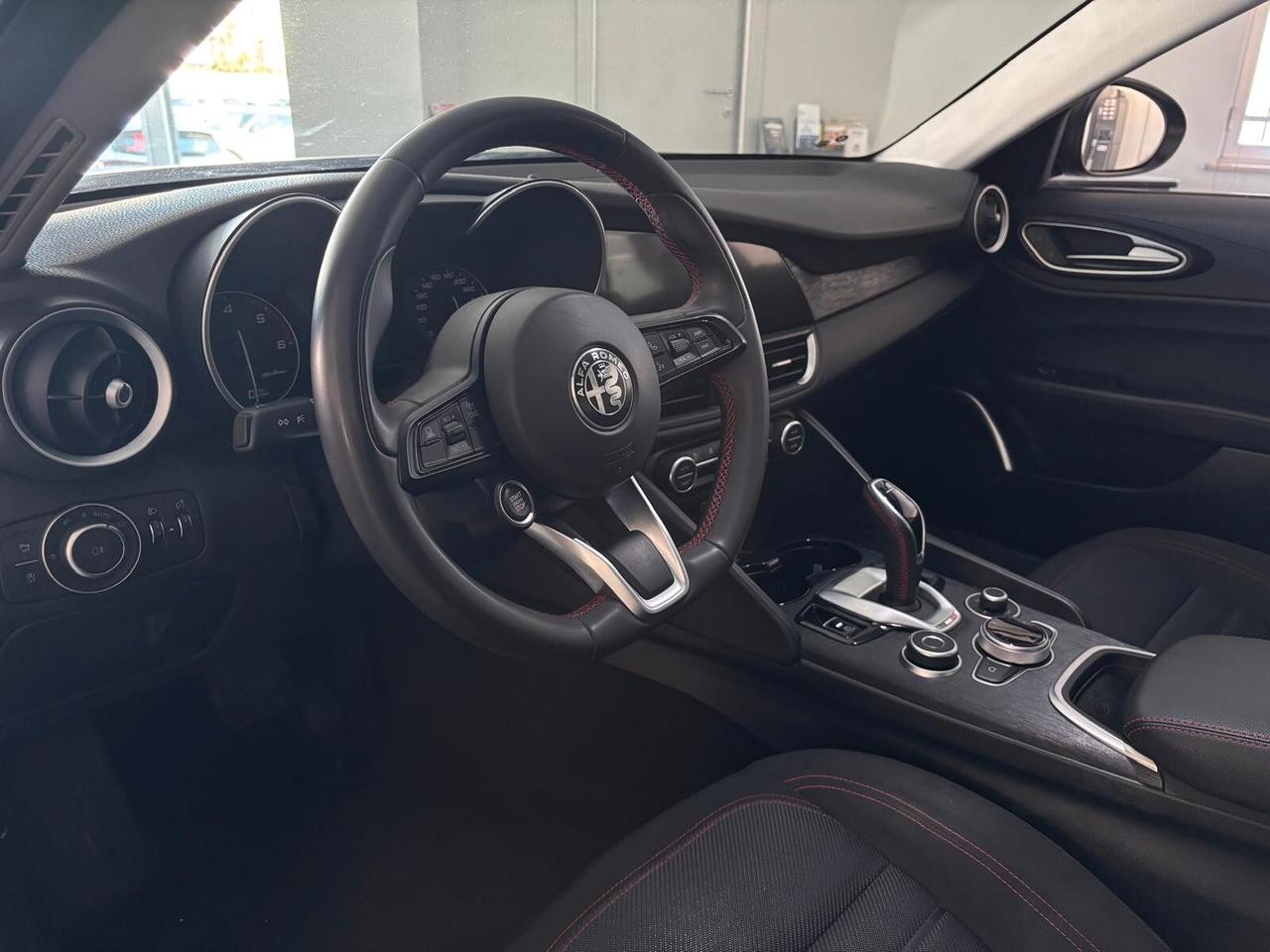 Alfa Romeo Giulia 2.2 Turbodiesel 160 CV AT8 Business