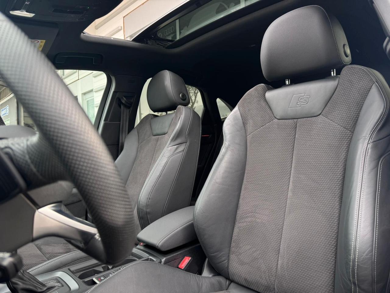 Audi Q3 SPB 35 TDI S tronic line edition - Tetto apribile