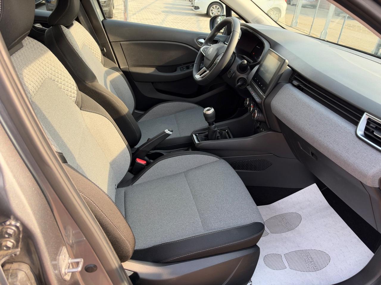 Renault Clio SCe 65 CV 5 porte Evolution NEOPATENTATI