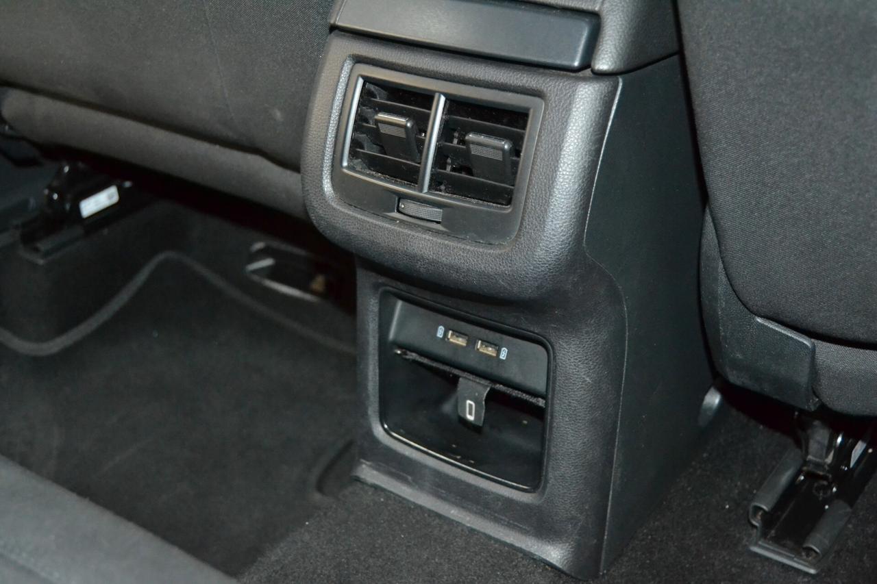 Seat Ateca 1.0 TSI STYLE Xenon/Navi/UniPro/CRUISE