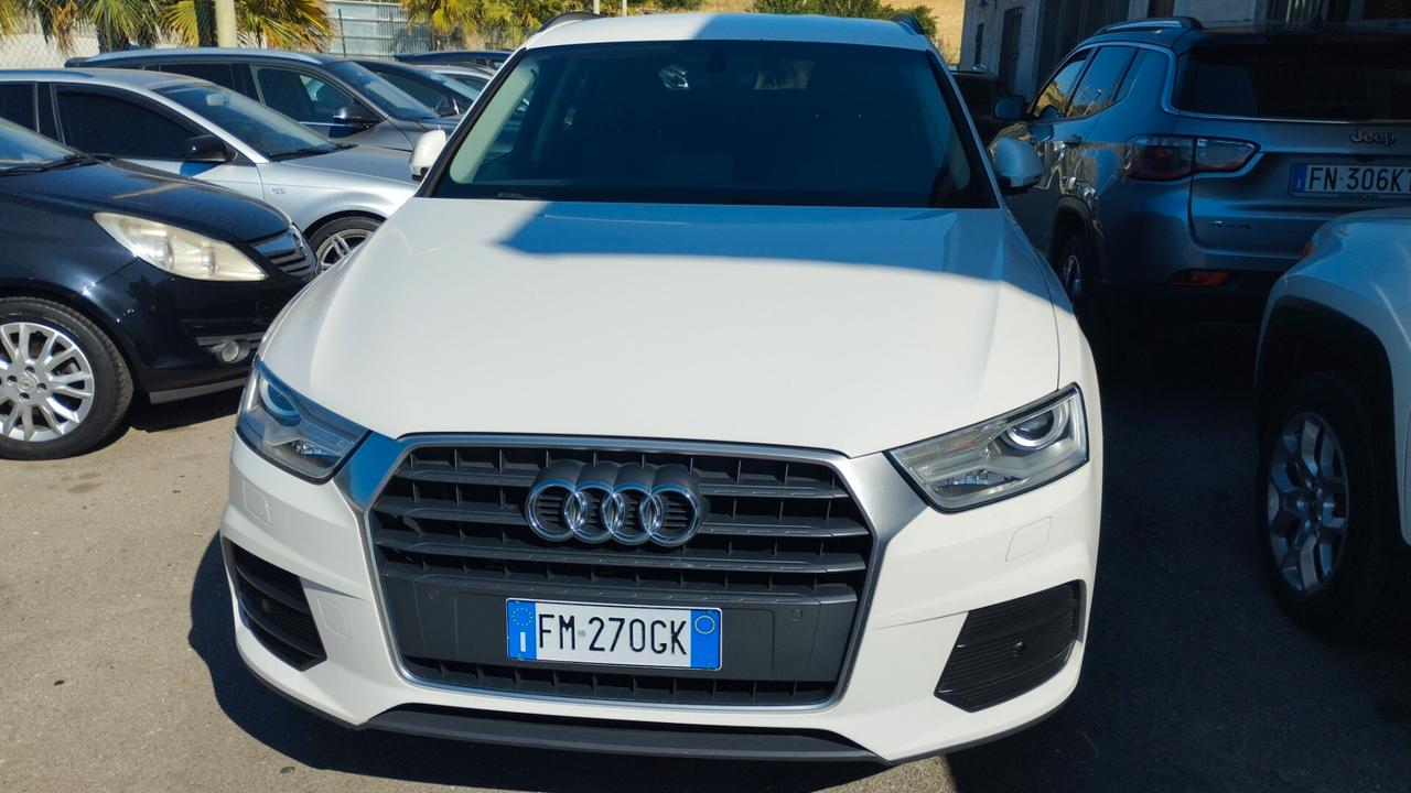 Audi Q3 2.0 TDI 120 CV S tronic