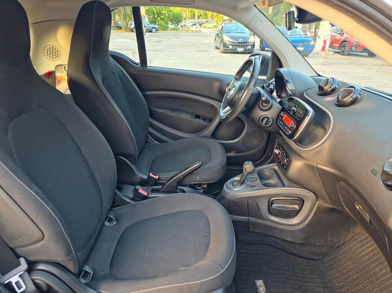 Smart ForTwo 70 1.0 twinamic Prime E6 Automatico NEO 2015