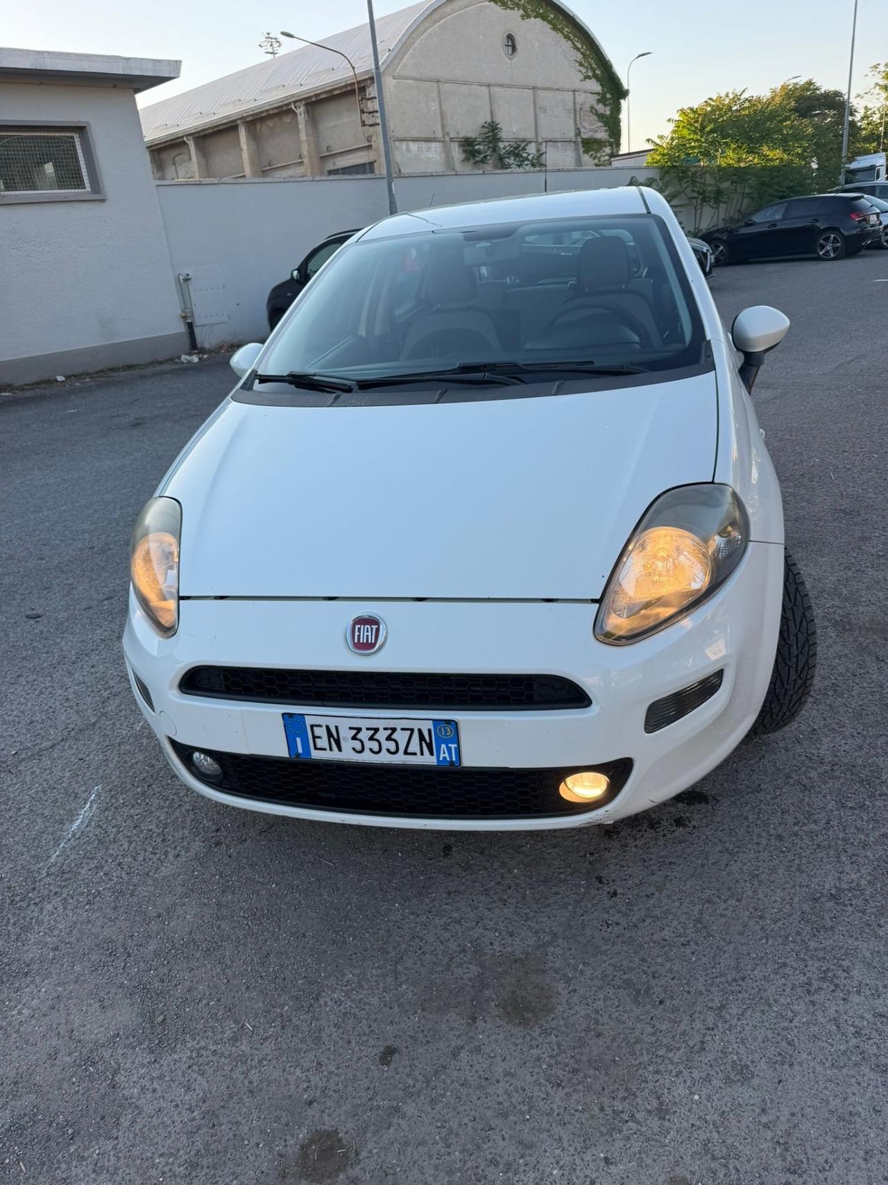 FIAT G PUNTO EVO 1.4 BENZINA GPL NEOPATENTATI OTTIME CONDIZIONI