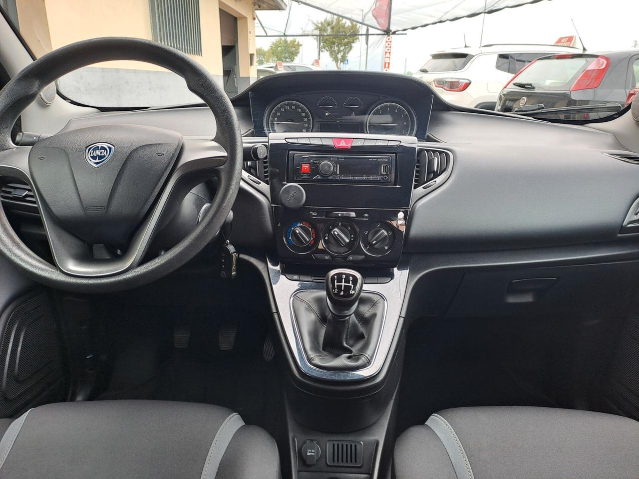 Lancia Ypsilon 1.2 69CV - OK NEOPATENTATI