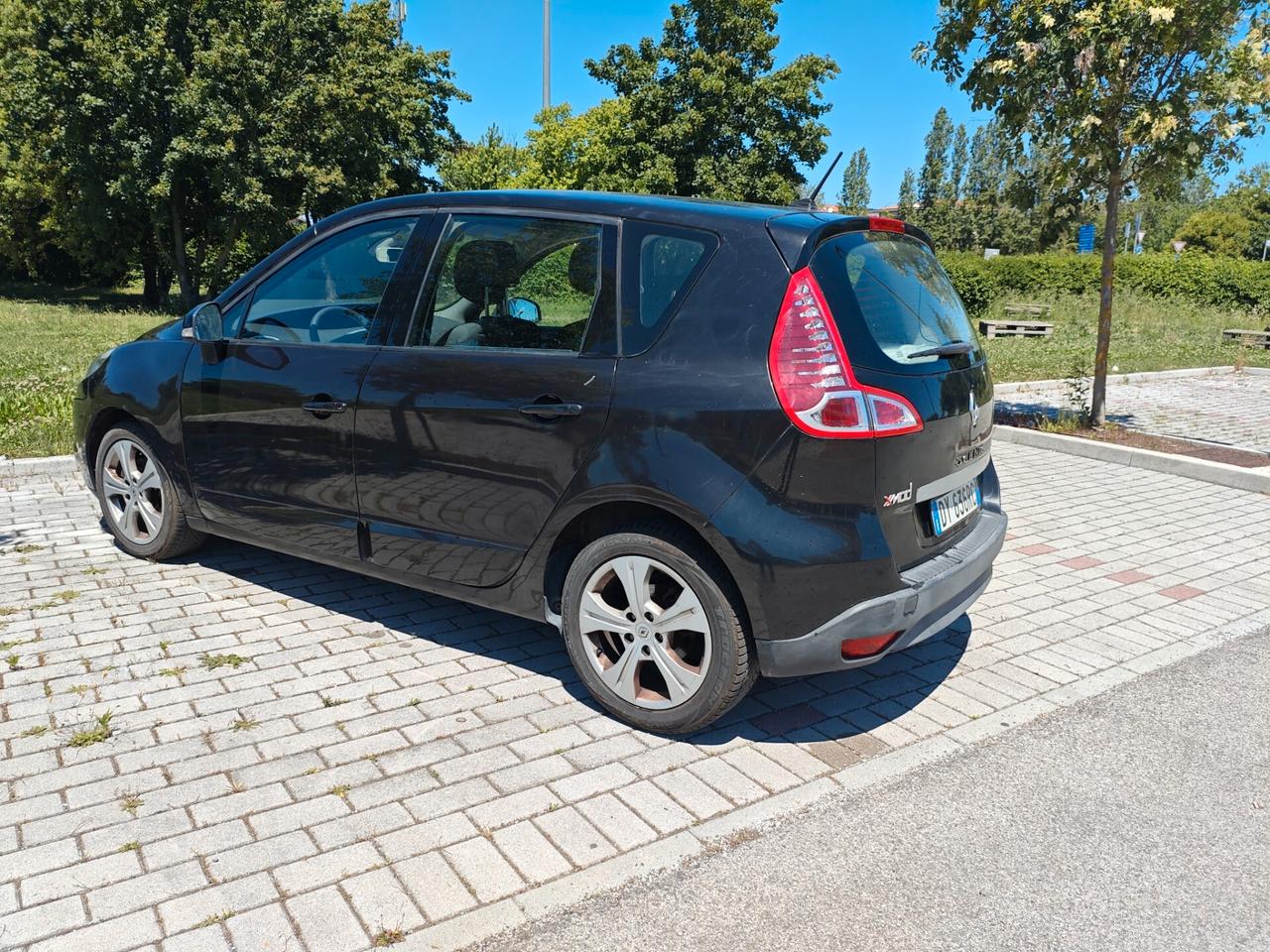 Renault Scenic X-Mod 1.6 Attractive
