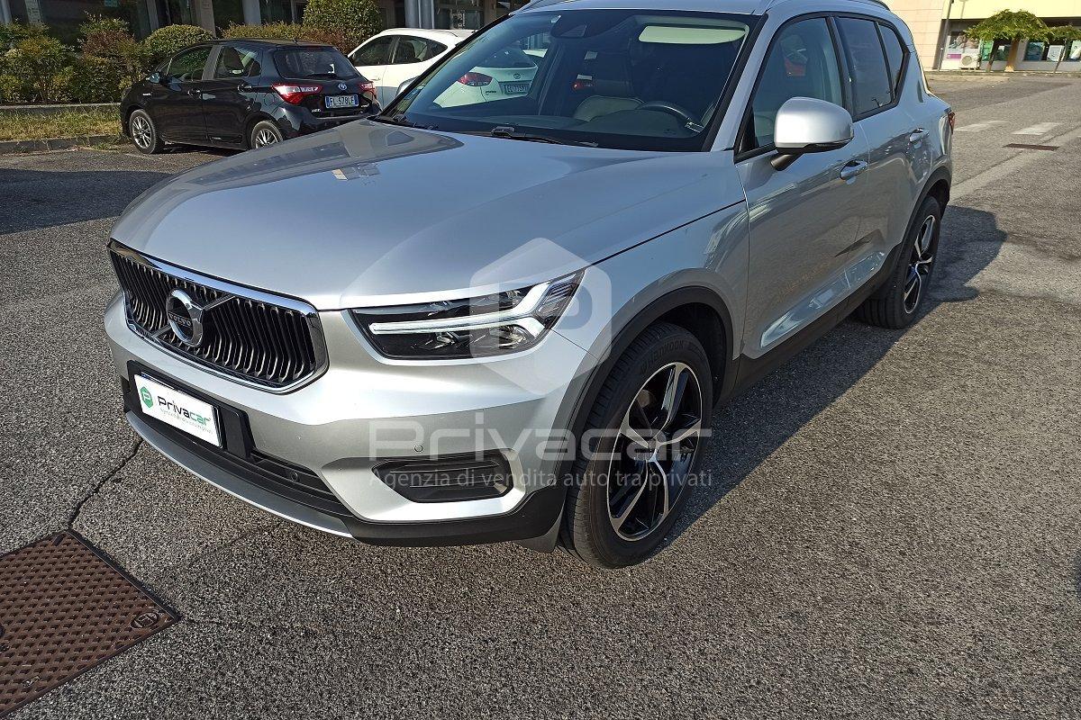 VOLVO XC40 D4 AWD Geartronic Momentum