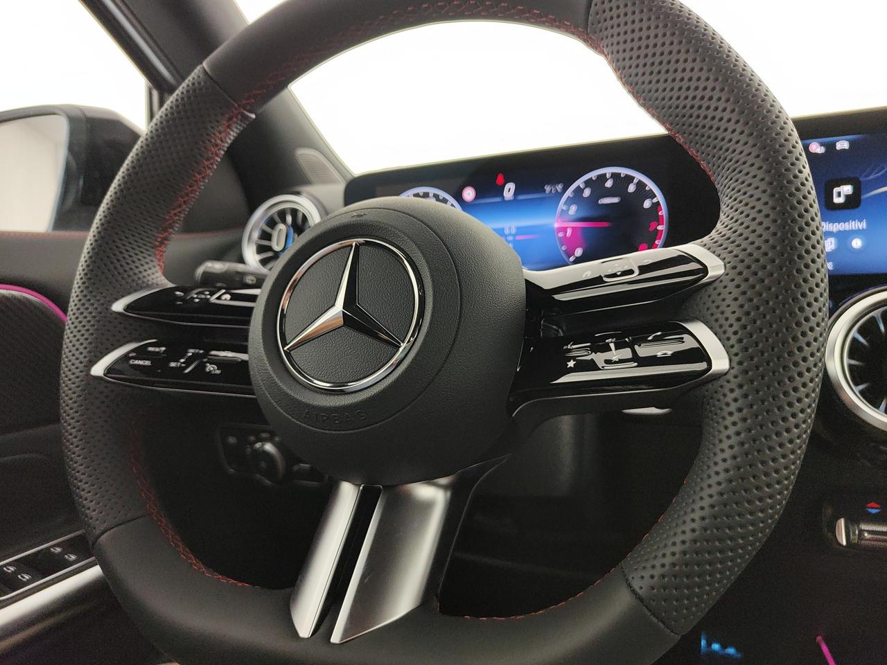 Mercedes-Benz GLA 180 Automatic