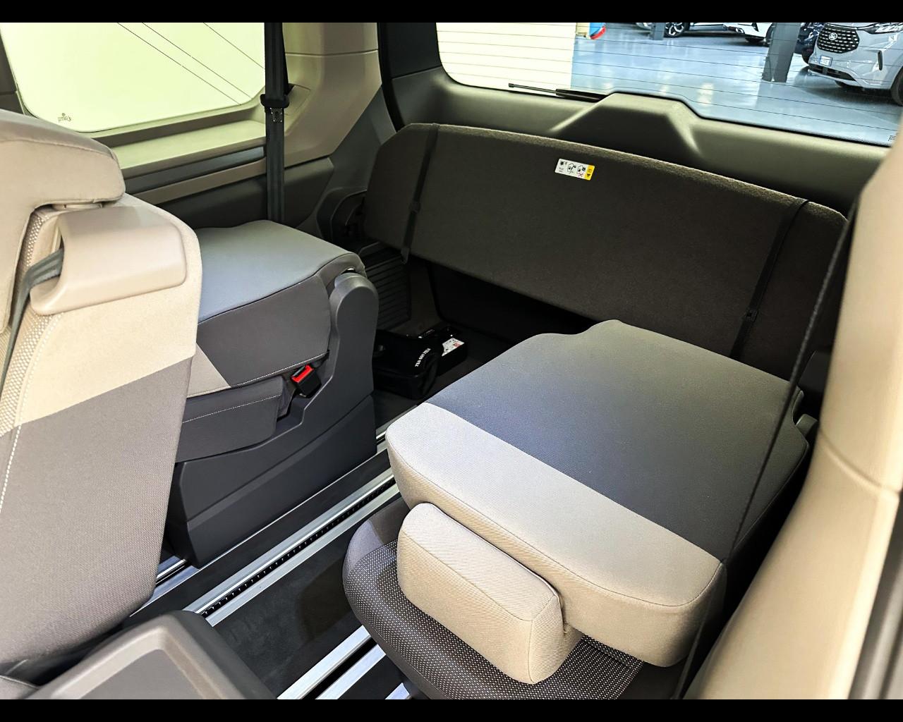 VOLKSWAGEN Multivan 2.0 TDI 150CV DSG Life