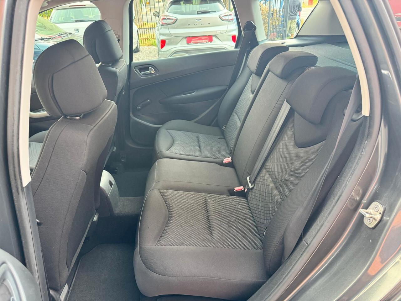 Peugeot 308 1.6 HDi 110CV SW Premium