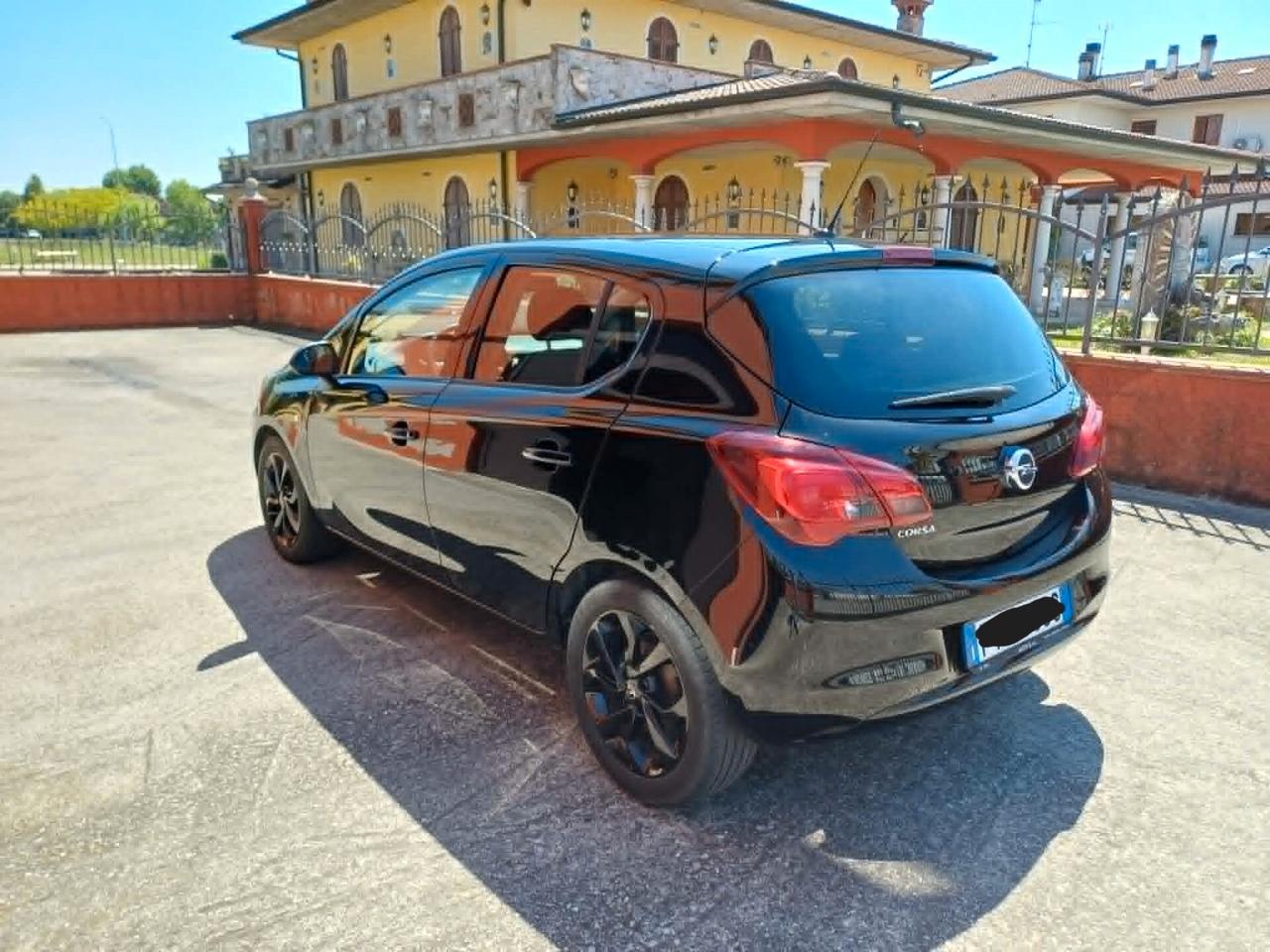 Opel Corsa 1.2 5 porte 120 Anniversary