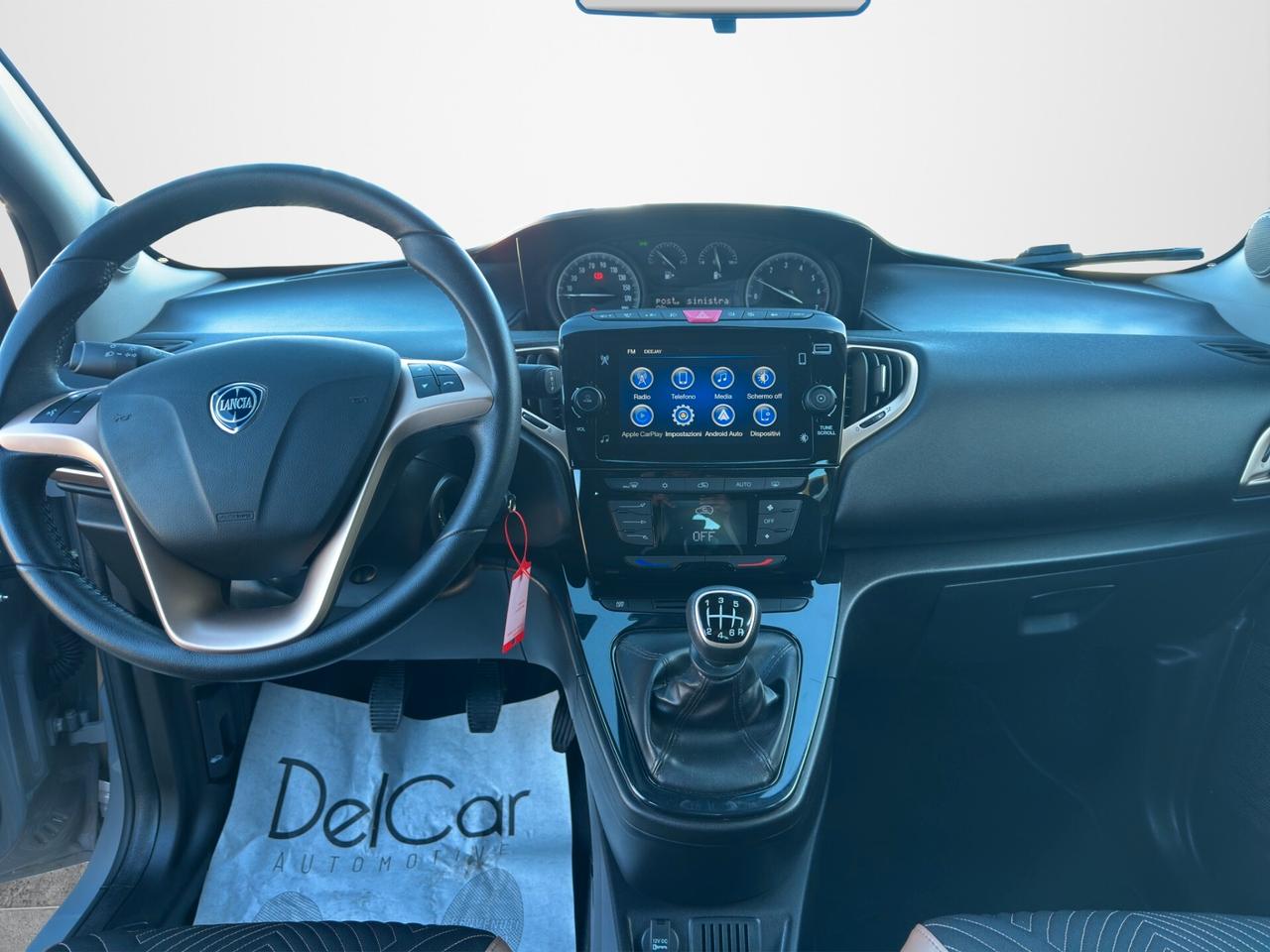 Lancia Ypsilon 1.0 FireFly 5 porte S&S Hybrid Alberta Ferretti