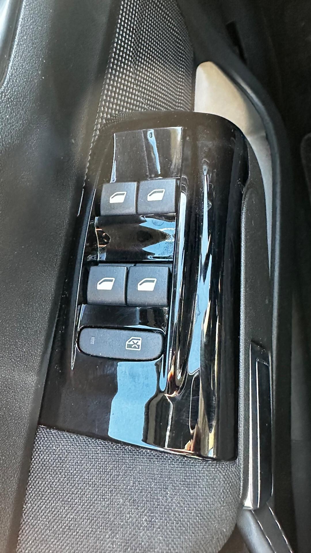 Citroen C3 PureTech 83 S&S Max KM 13.800 - 2024