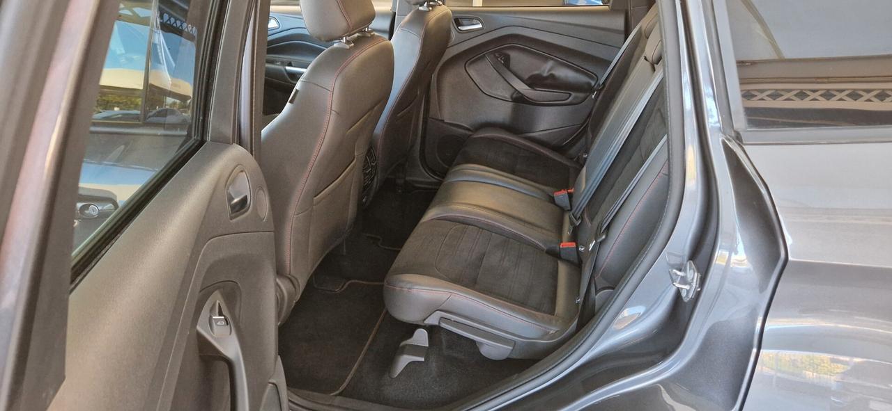 Ford Kuga 1.5 TDCi 120cv 2WD ST-Line