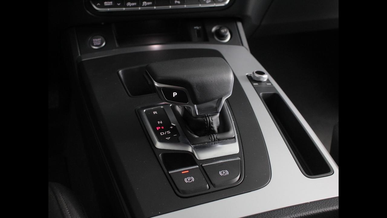 AUDI Q5 II 2020 - Q5 40 2.0 tdi mhev 12V S line quattro s-tronic
