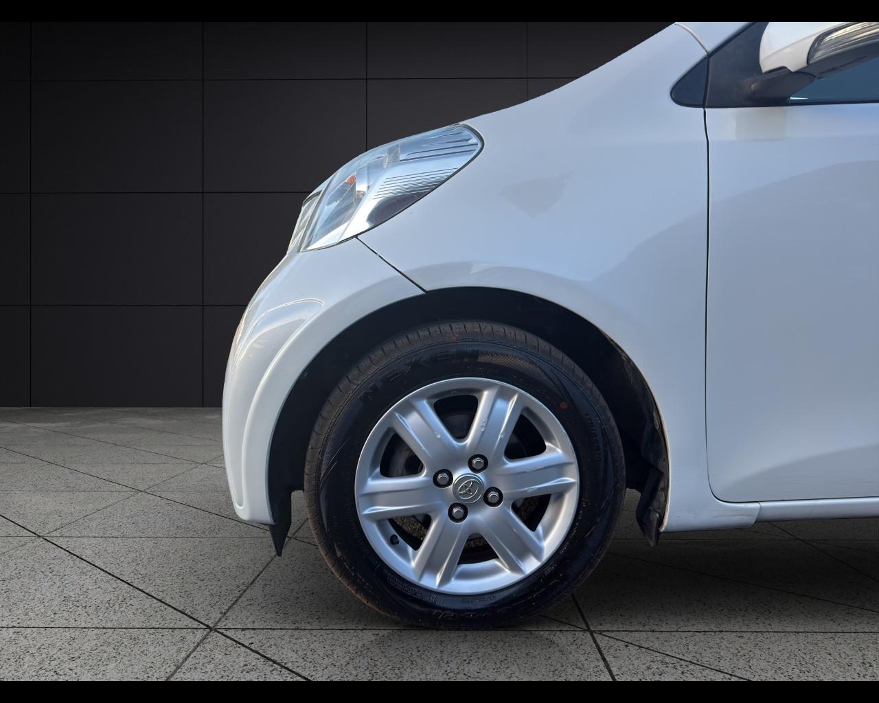 TOYOTA iQ - iQ 1.0 CVT Tobasco