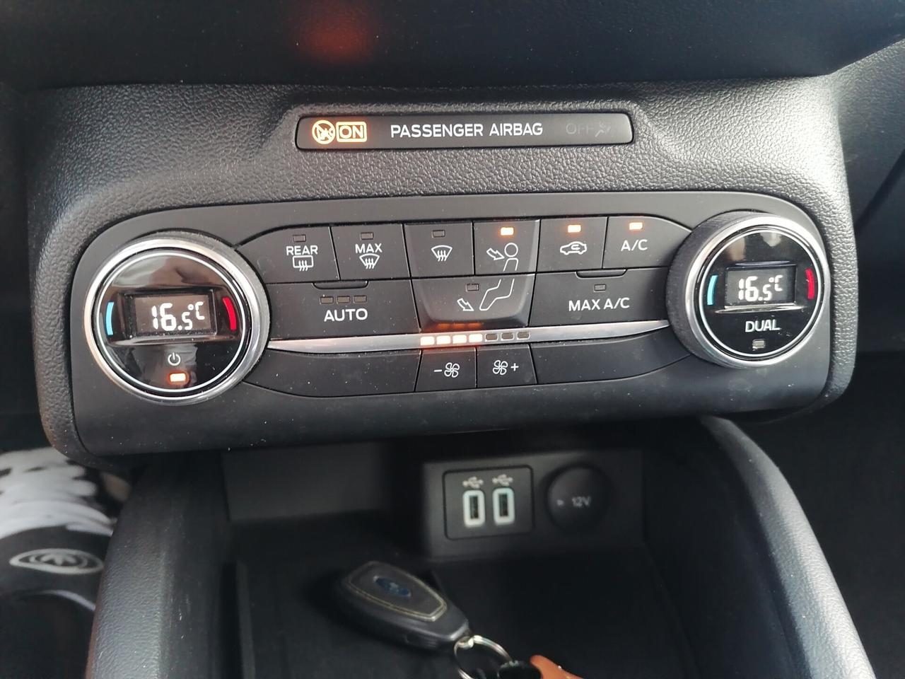 Ford FOCUS ACTIVE 1.5 DIESEL 120 CV **100.000 KM** 2021**