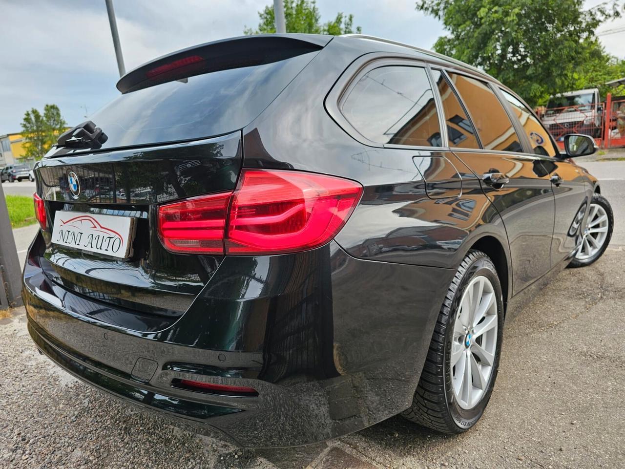 Bmw 316d 115cv Touring Sport*Aut*Bi-Xeno*Navi*Pdc*17*
