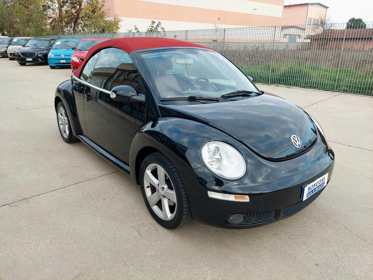 VW New Beetle 1.6 Cabrio Red Lim. Edt. GPL - 2010