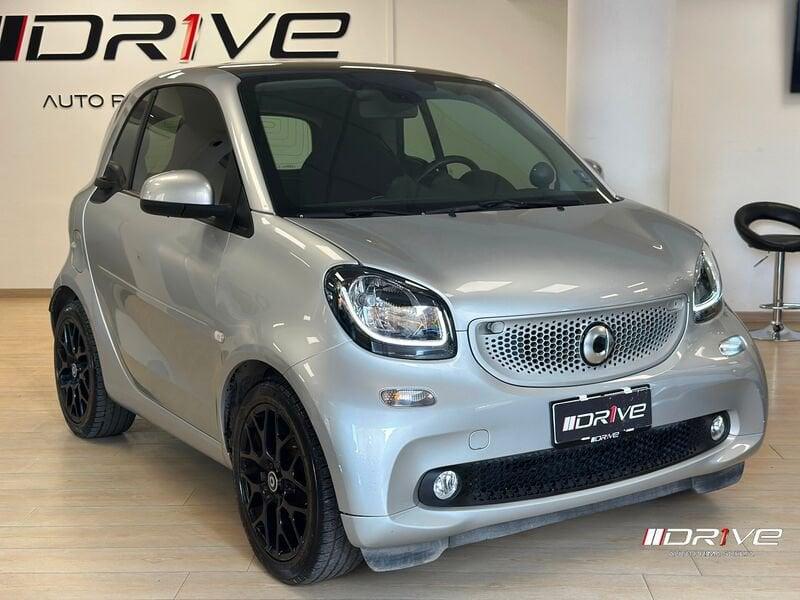 smart fortwo fortwo 90 0.9 Turbo twinamic parisblue Passion