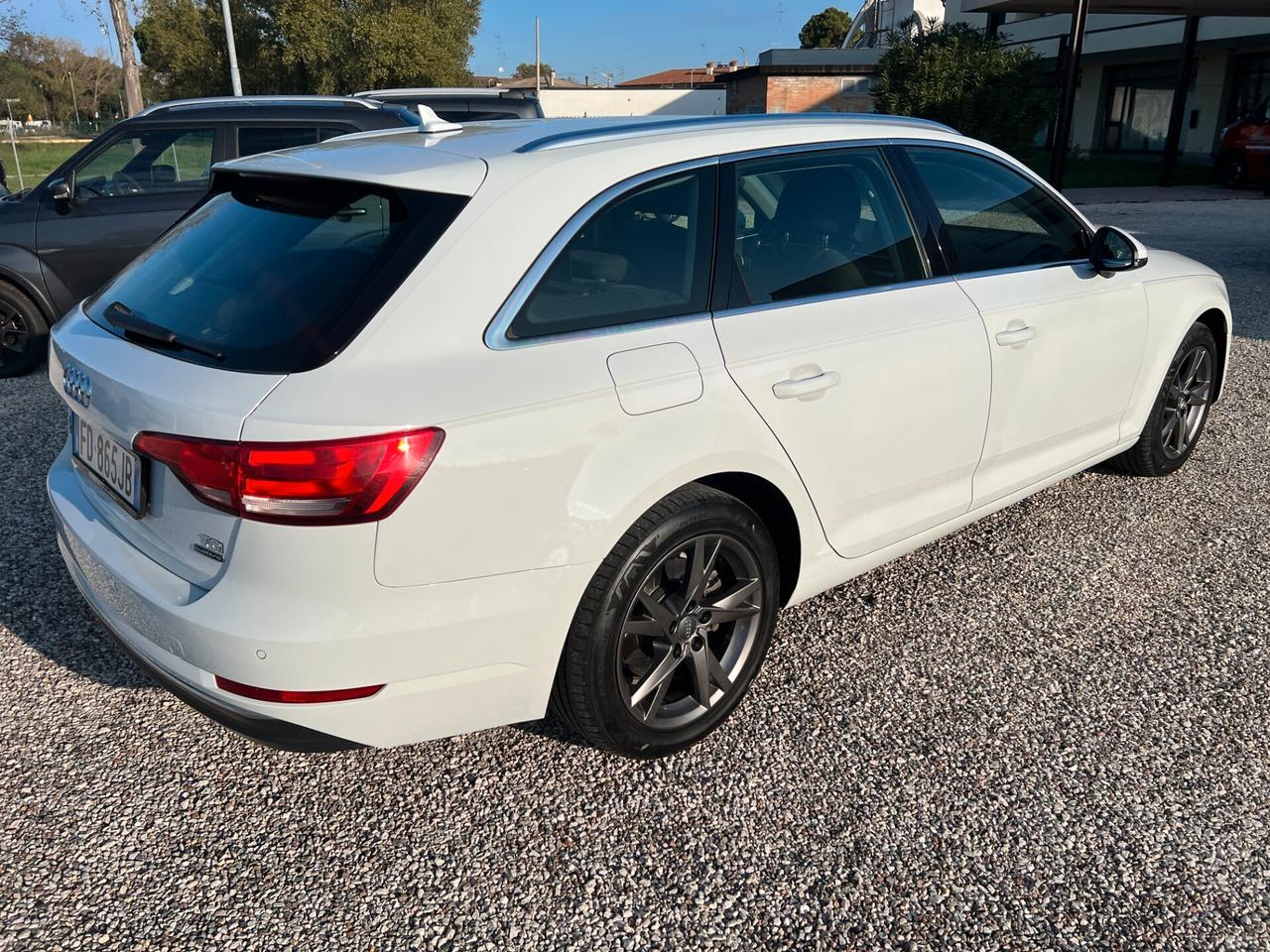 Audi A4 Avant 2.0 TDI 190 CV clean diesel quattro Business s-tronic