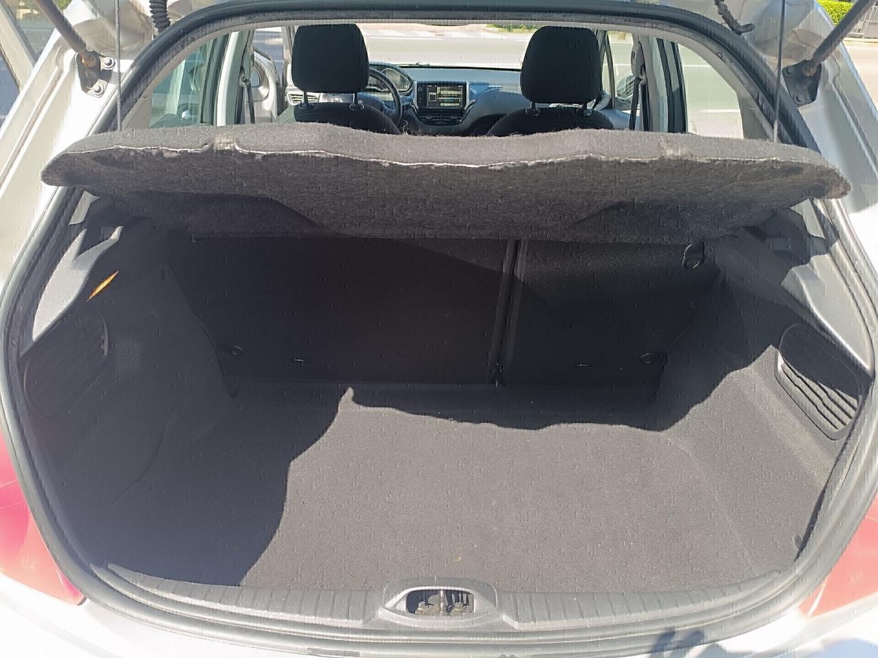 Peugeot 208 1.2 VTI Allure 80.000KM