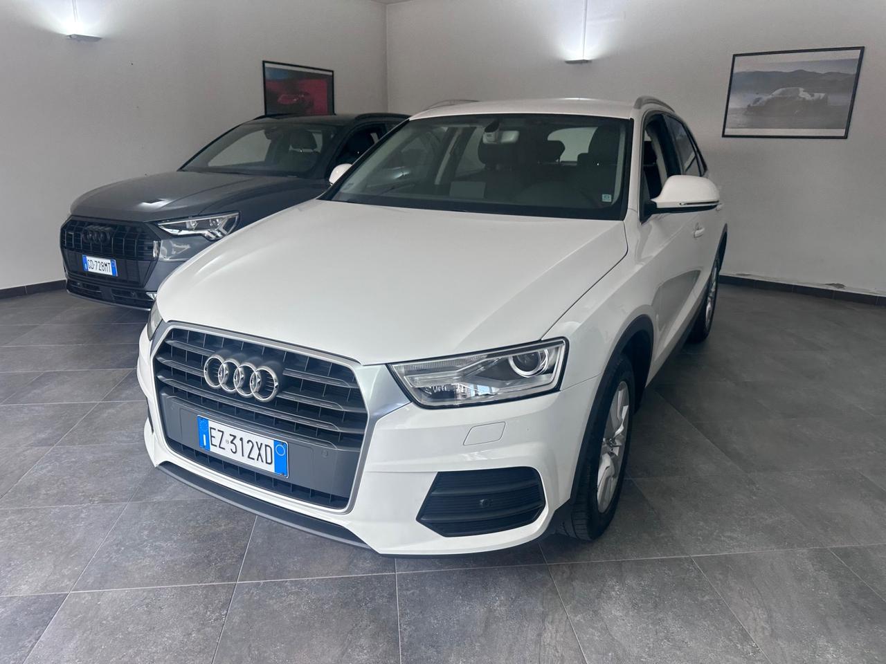 Audi Q3 2.0 TDI 120 CV Business