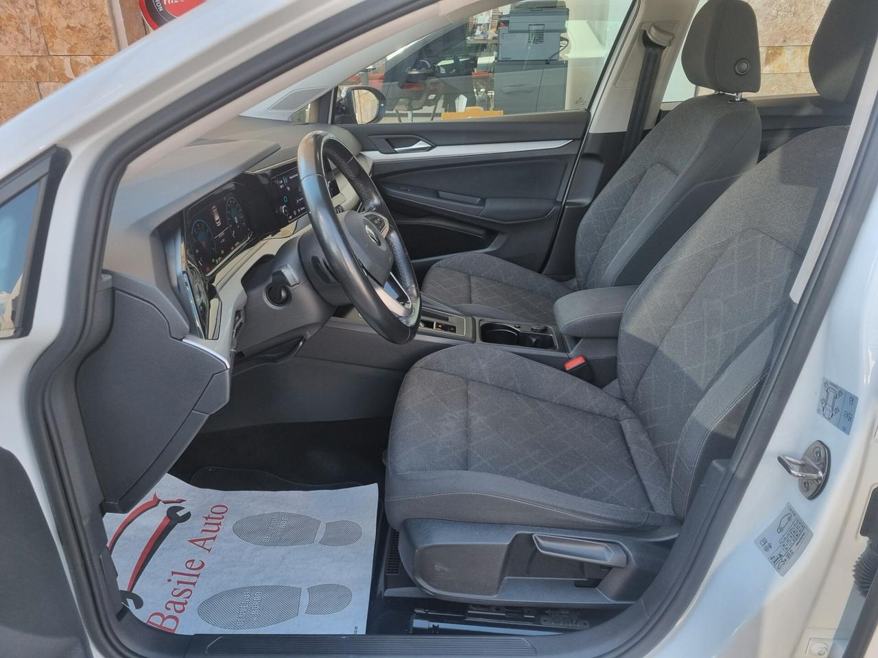 Volkswagen Golf 1.0 TSI EVO Life dsg 110cv