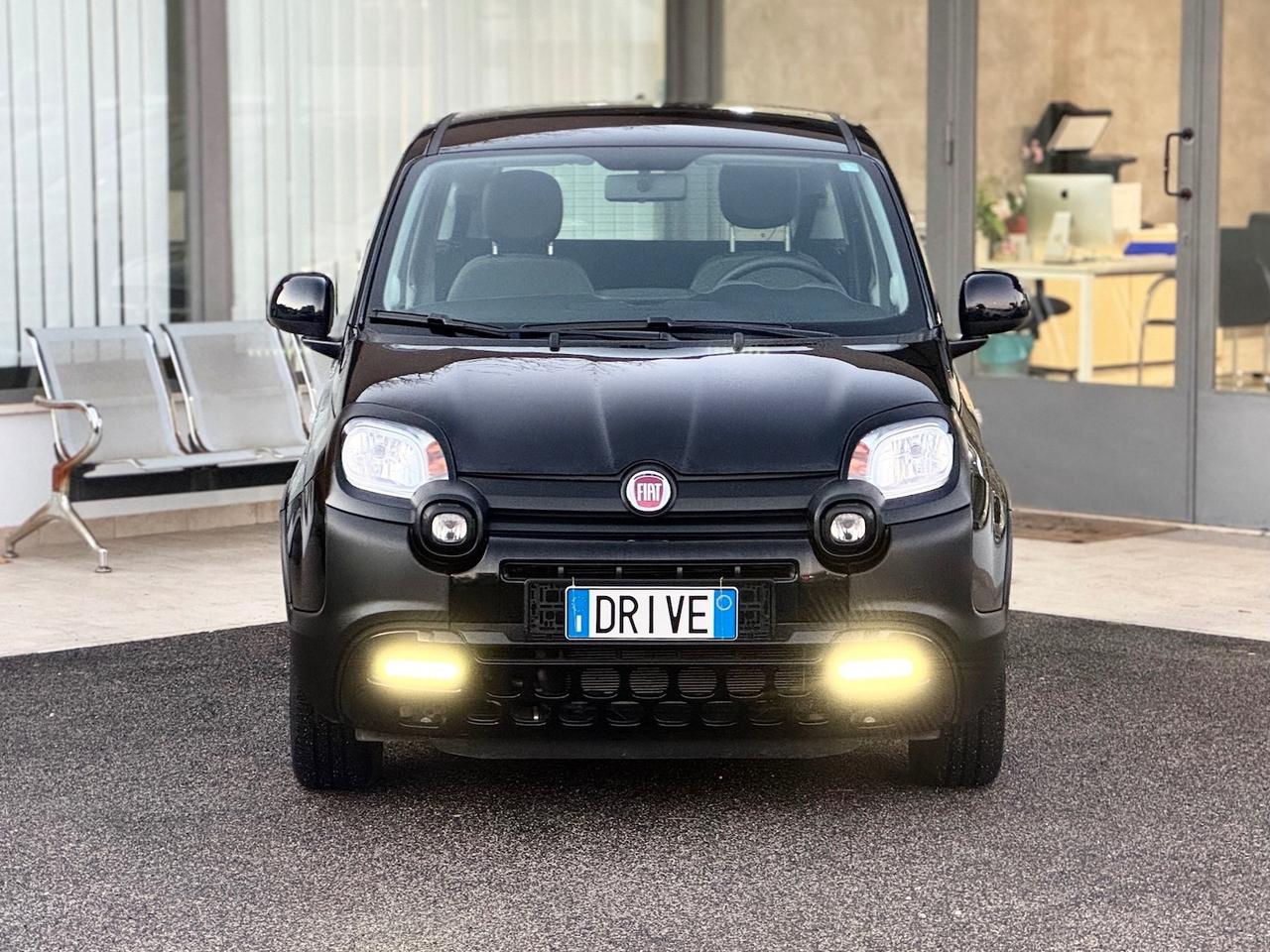 Fiat Panda Cross 1.0 Hybrid 69CV E6 - 2023