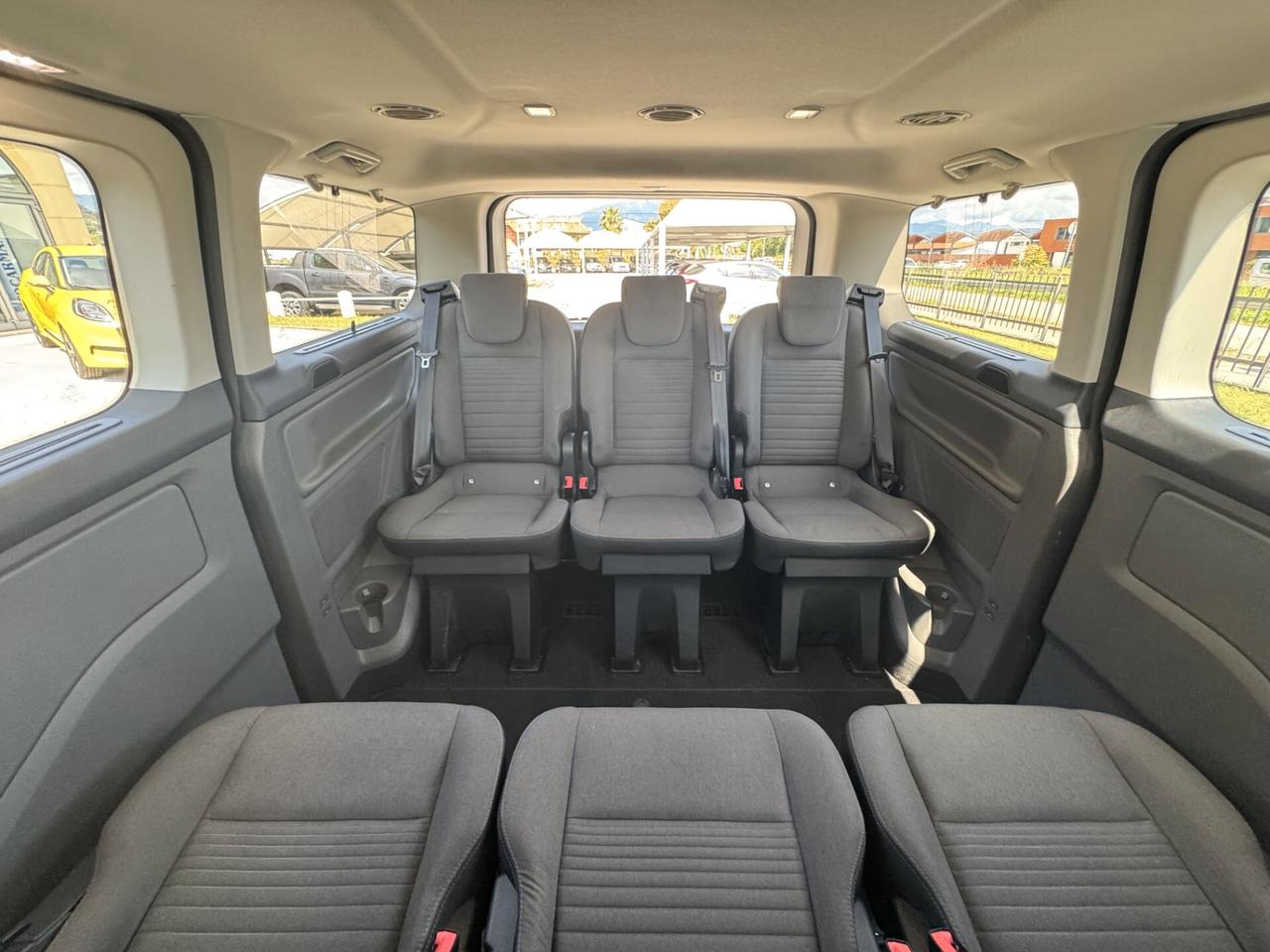 Ford Tourneo Custom Tit. 2.0MHVE 130CV PassoC. 8p