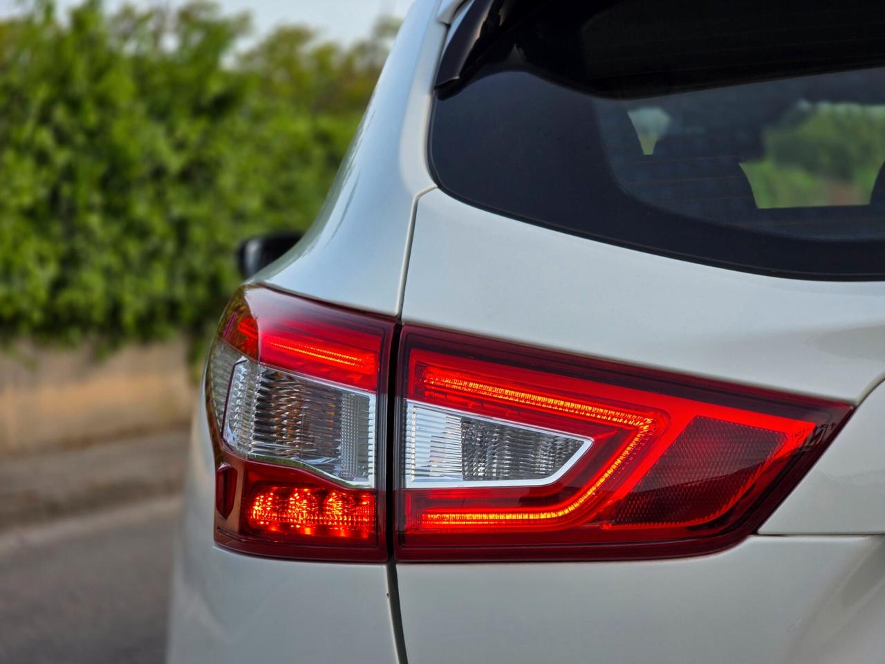 NISSAN QASHQAI RESTYLING CON SOLI 137.000KM NUOVA