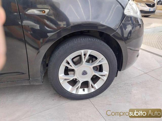LANCIA Ypsilon 1.3 MJT 16V 95 CV (Garanzia 12 Mesi)